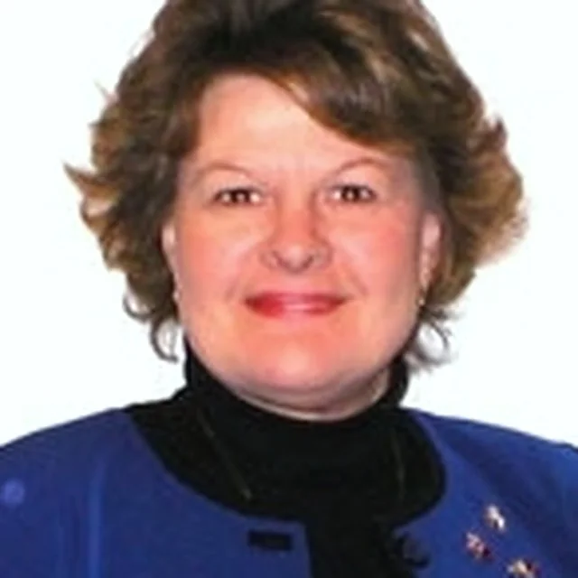 Bonnie Shveida, Realtor