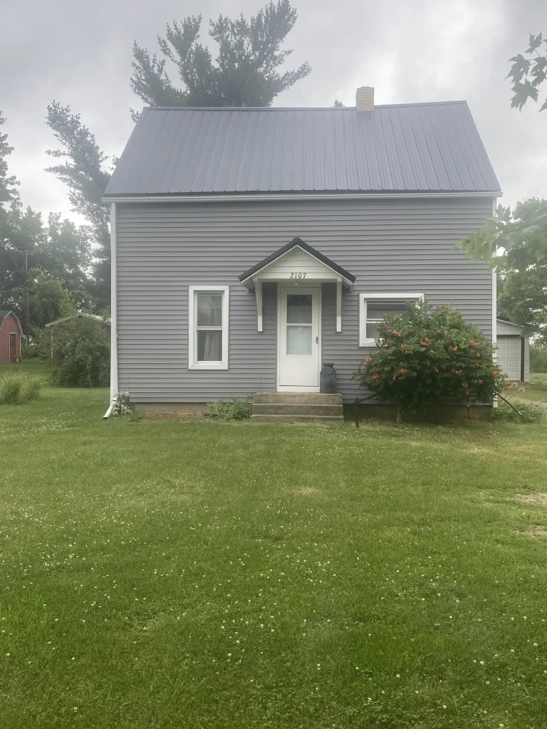 2107 Bowers Road, Lapeer: front of the farmhouse